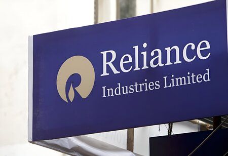 The US Approves Reliance Industries to Import Venezuela Oil