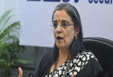 Congress Alleges that Sebi Chairperson's Husband Accepted Money from M&M