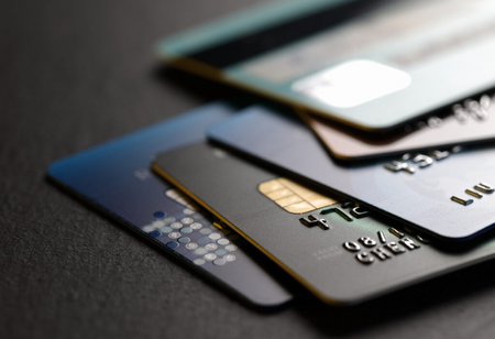 Al Meera and Qatar Islamic Bank Introduce a Co-branded Credit Card