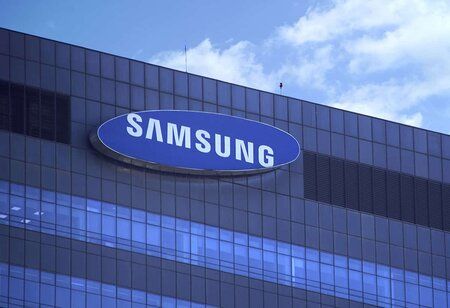 Samsung Officials Hold Negotiations with the Tamil Nadu Govt during the Ongoing Labor Strike