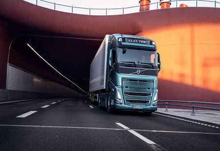 Volvo FH Electric Introduces First Heavy-duty Electric Truck in Qatar